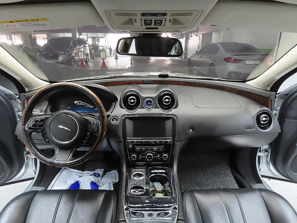 Jaguar XJ 2013 Plateado - Importación desde Corea - HF Imports Iquique - Foto 8