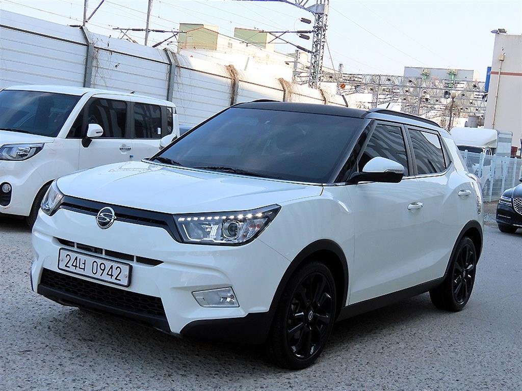 Ssangyong Tivoli - Vista 2