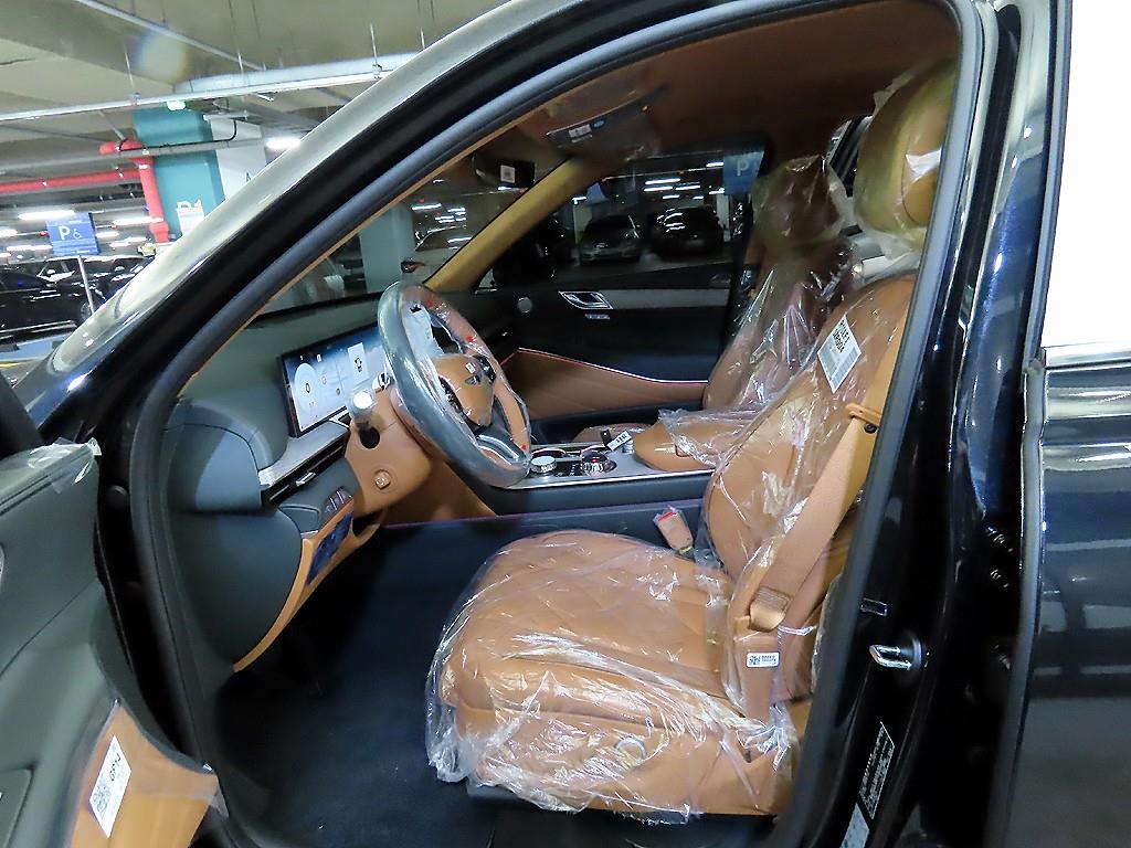 Genesis GV80 - Vista 6