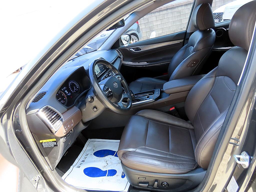 HYUNDAI Grandeur - Vista 5