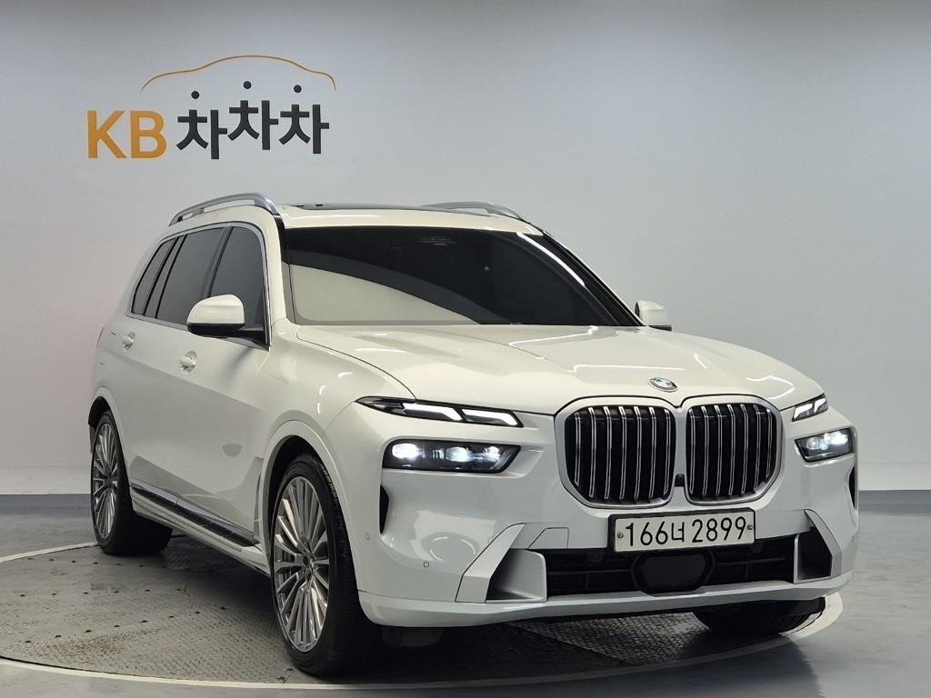 BMW X7 - Vista 4