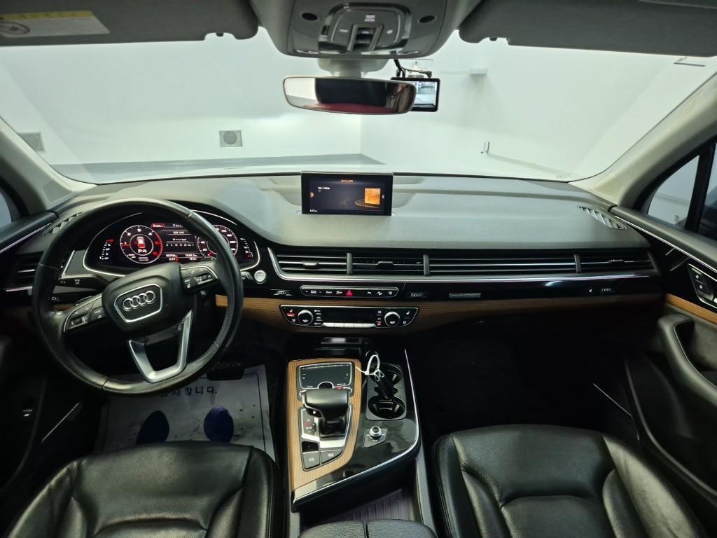 Audi Q7 - Vista 7