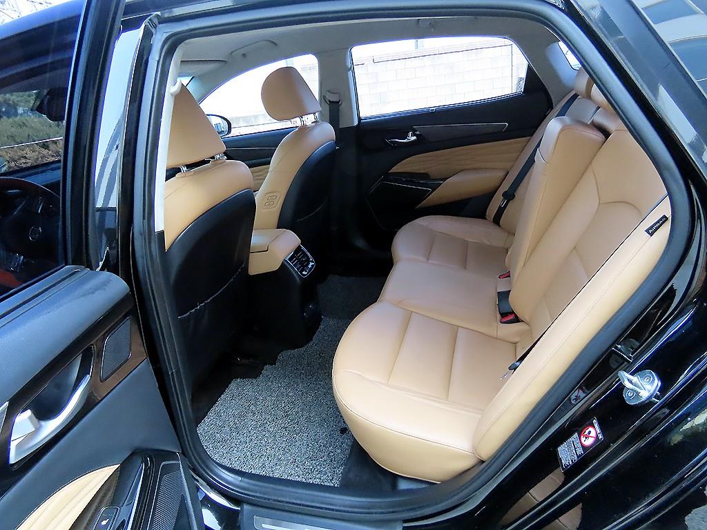 KIA K7 - Vista 6