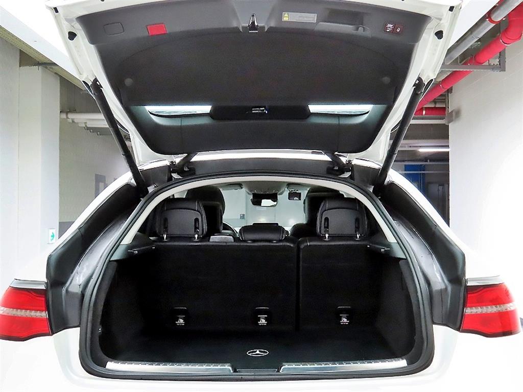 Mercedes Benz GLE Class - Vista 5