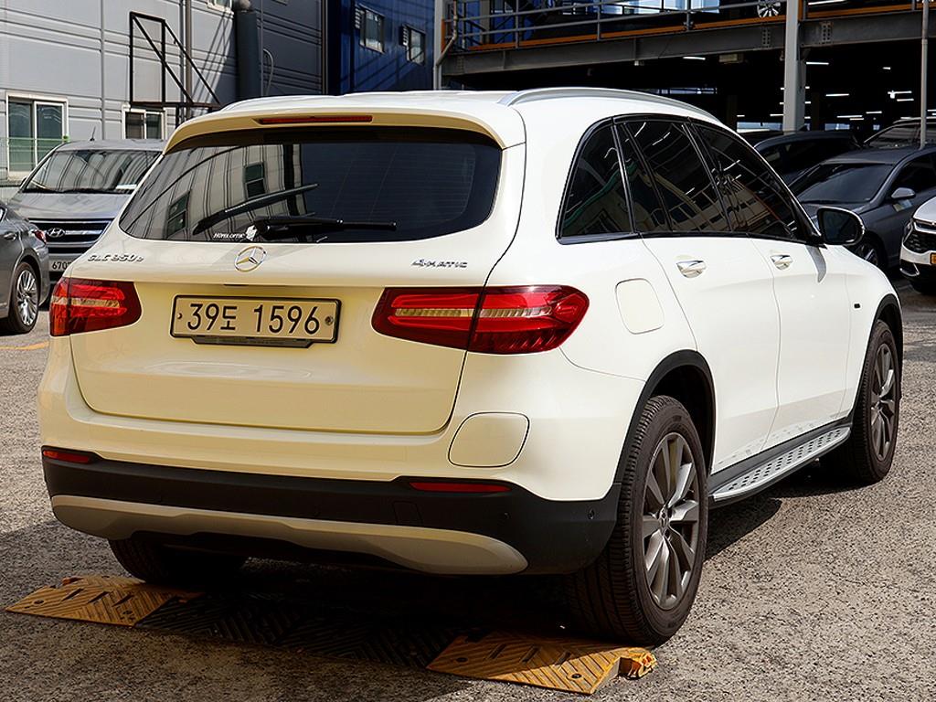 Mercedes Benz GLC Class - Vista 7