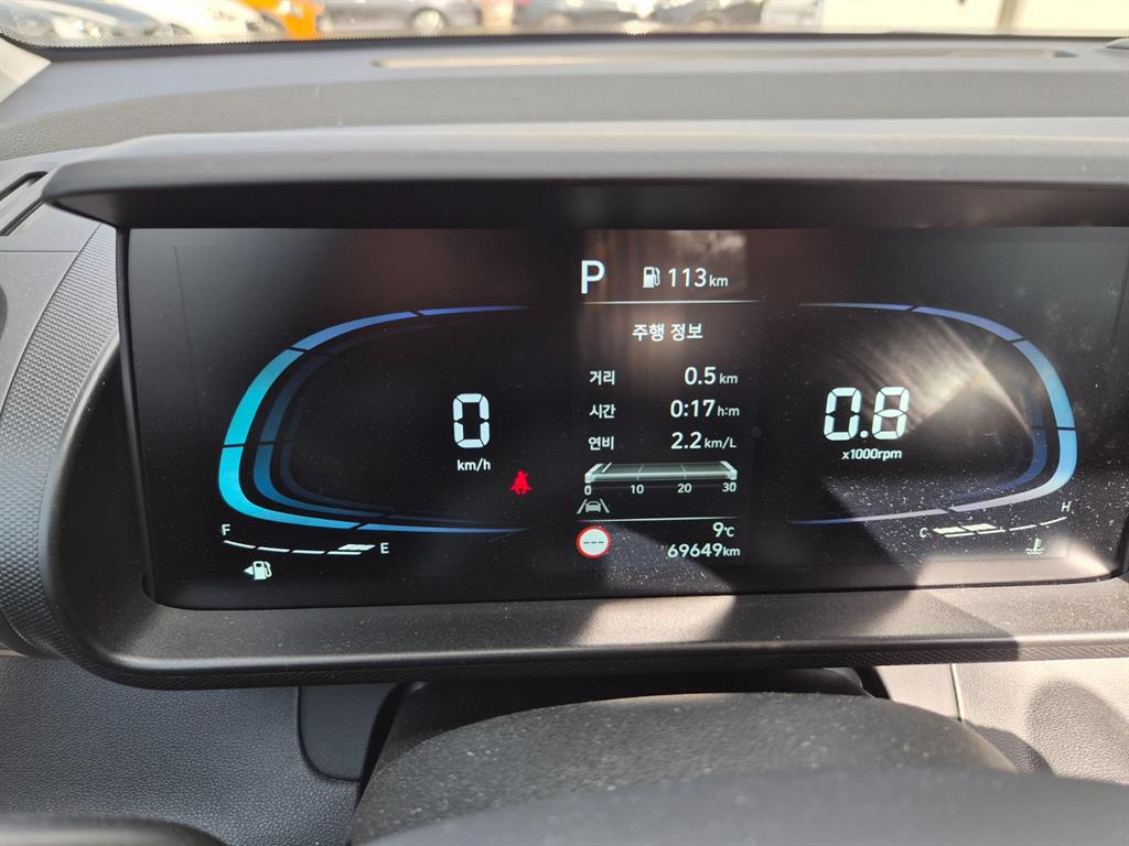 HYUNDAI Casper - Vista 6