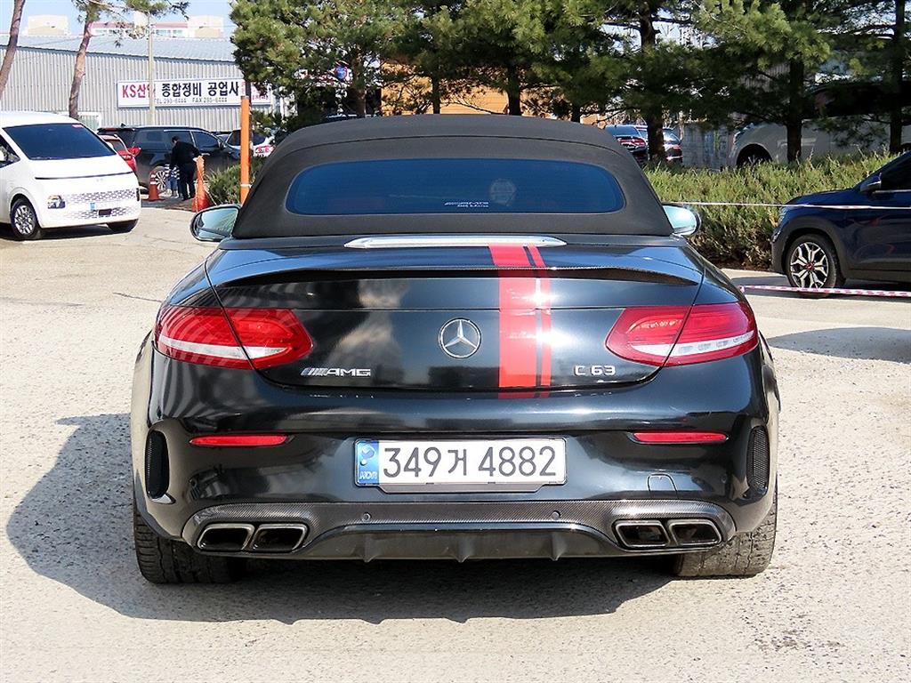 Mercedes Benz C Class - Vista 4