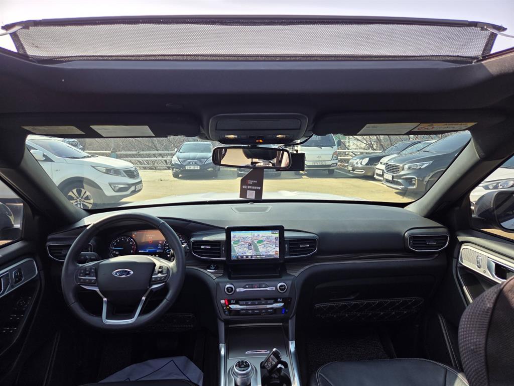 Ford Explorer - Vista 6