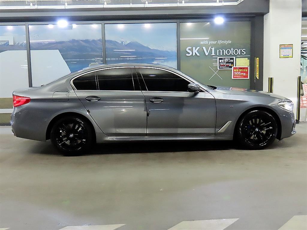 BMW 5 Series - Vista 3
