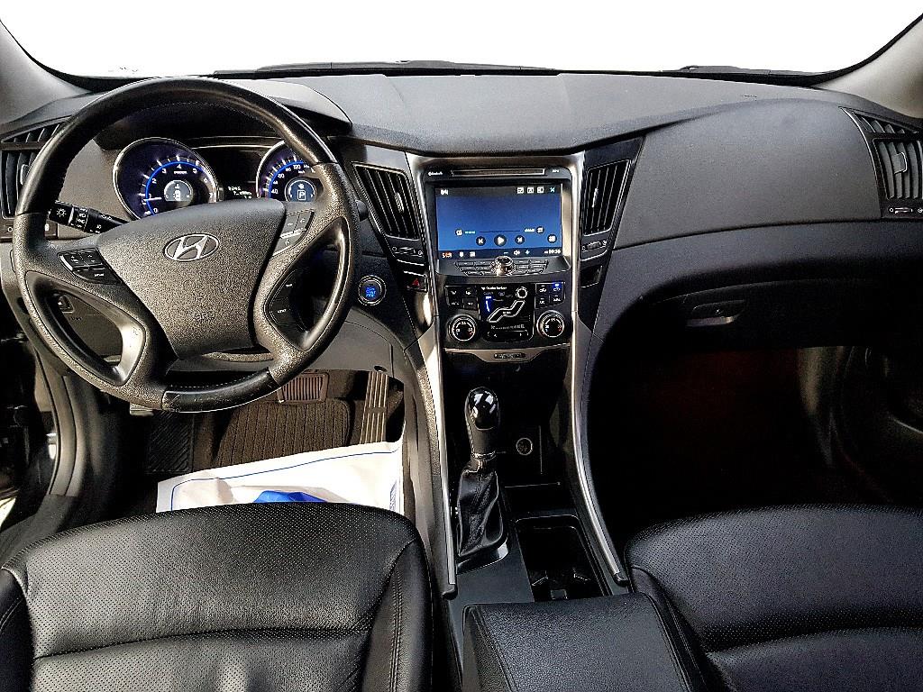 HYUNDAI Sonata - Vista 5