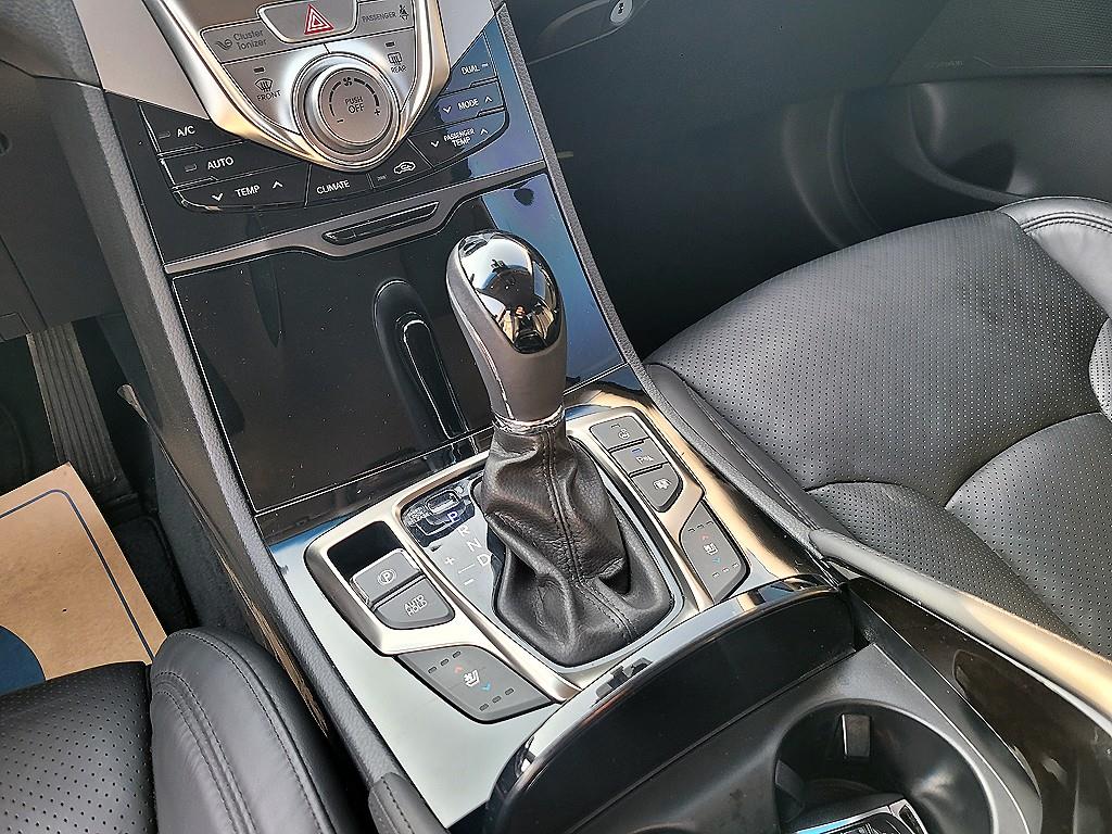 HYUNDAI Grandeur - Vista 11