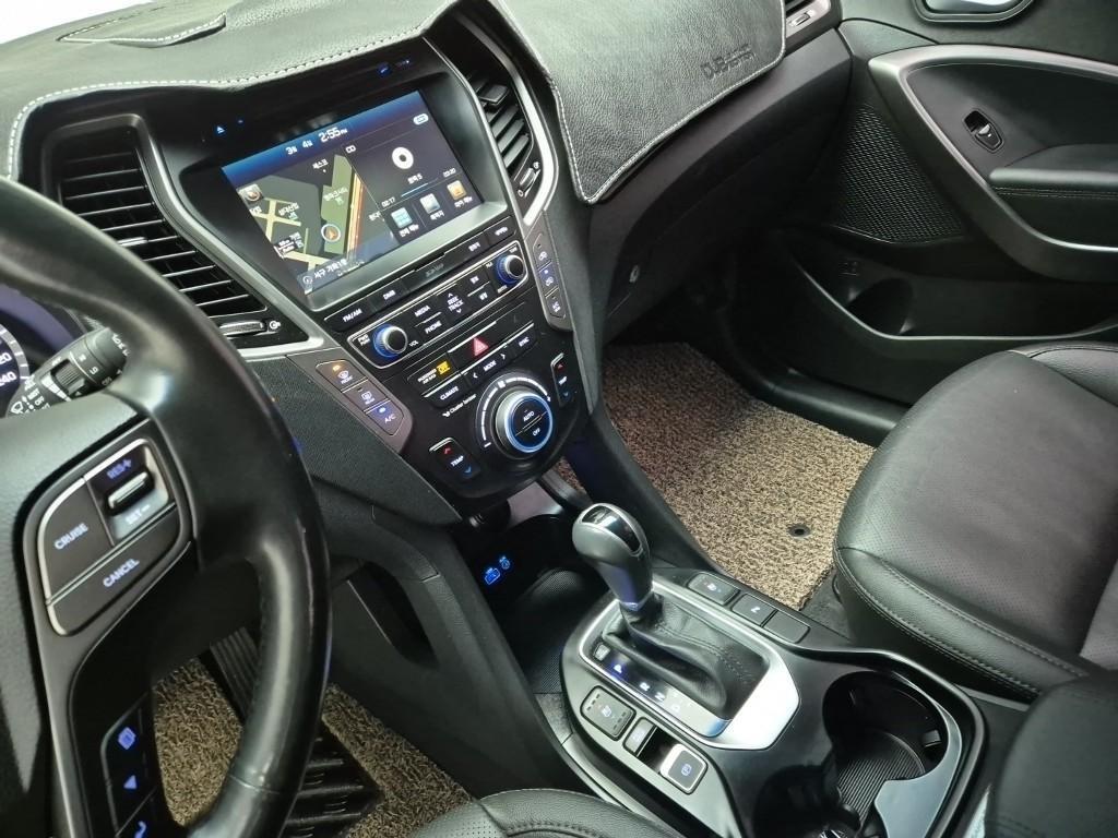 HYUNDAI Santa Fe - Vista 10