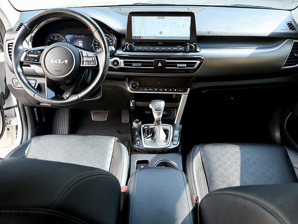 KIA Seltos - Vista 7