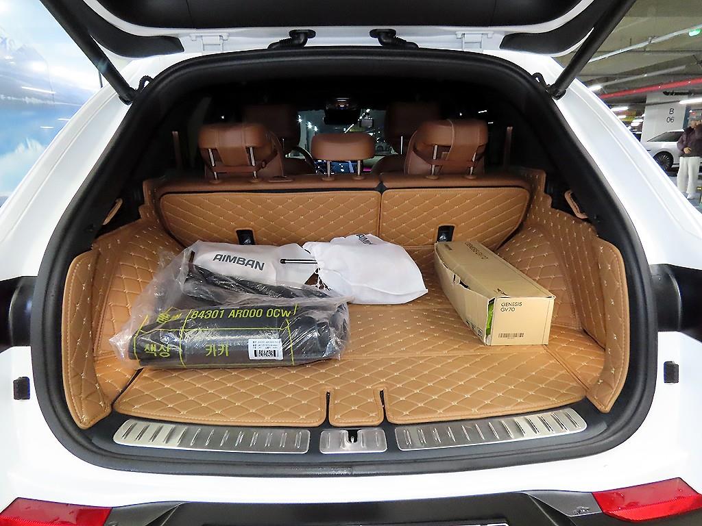 Genesis GV70 2025 Blanco - Importación desde Corea - HF Imports Iquique - Foto 16