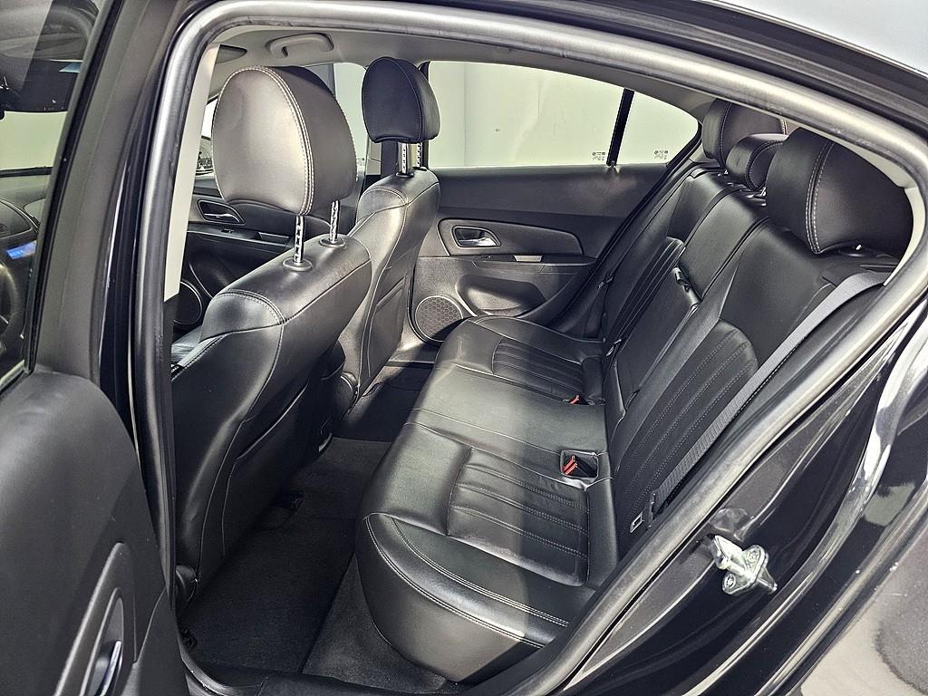 Chevrolet Cruise - Vista 9