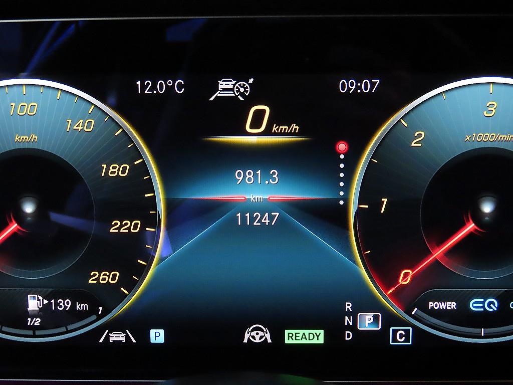 Mercedes Benz E class - Vista 9