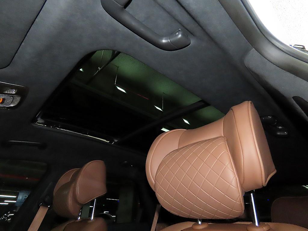 Genesis GV70 2025 Blanco - Importación desde Corea - HF Imports Iquique - Foto 14