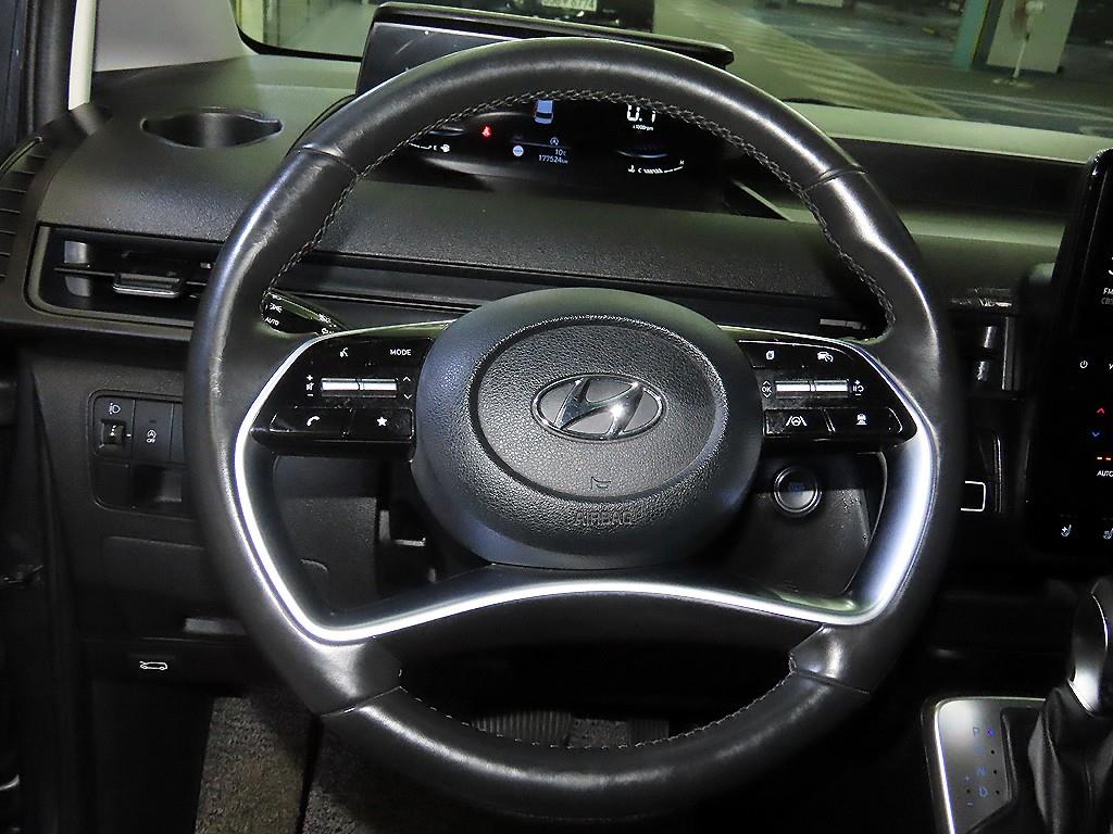 HYUNDAI Staria - Vista 8