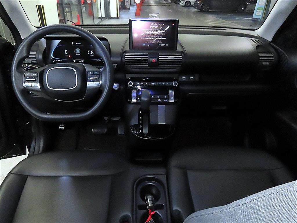 HYUNDAI Casper - Vista 10