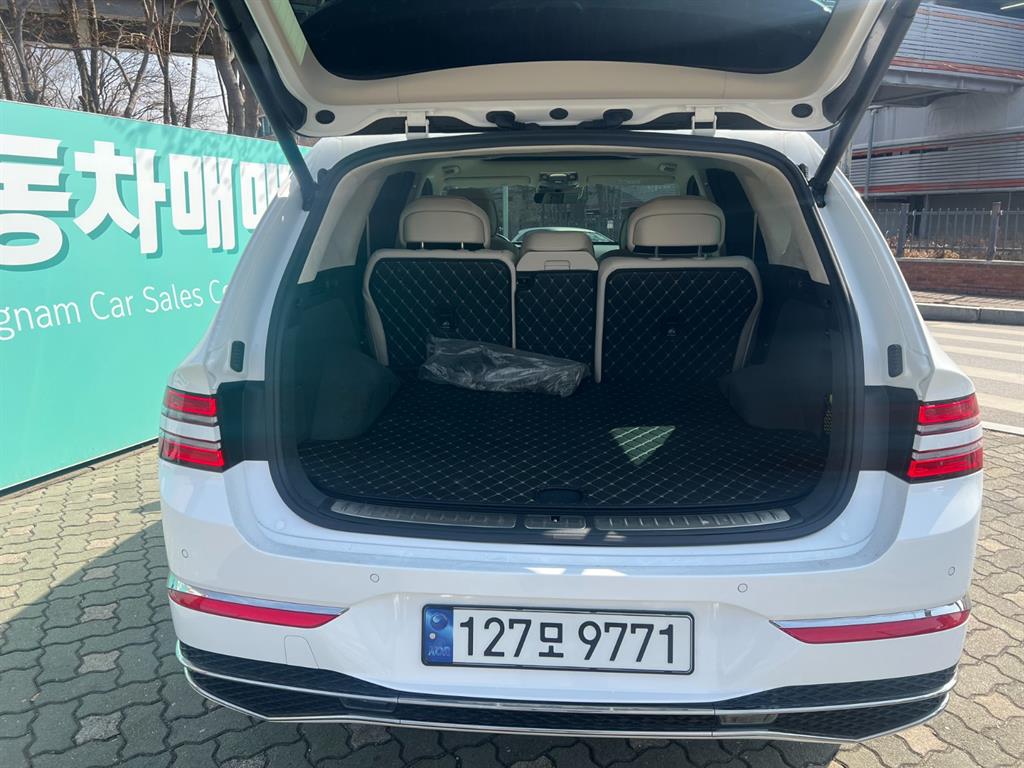 Genesis GV80 - Vista 4