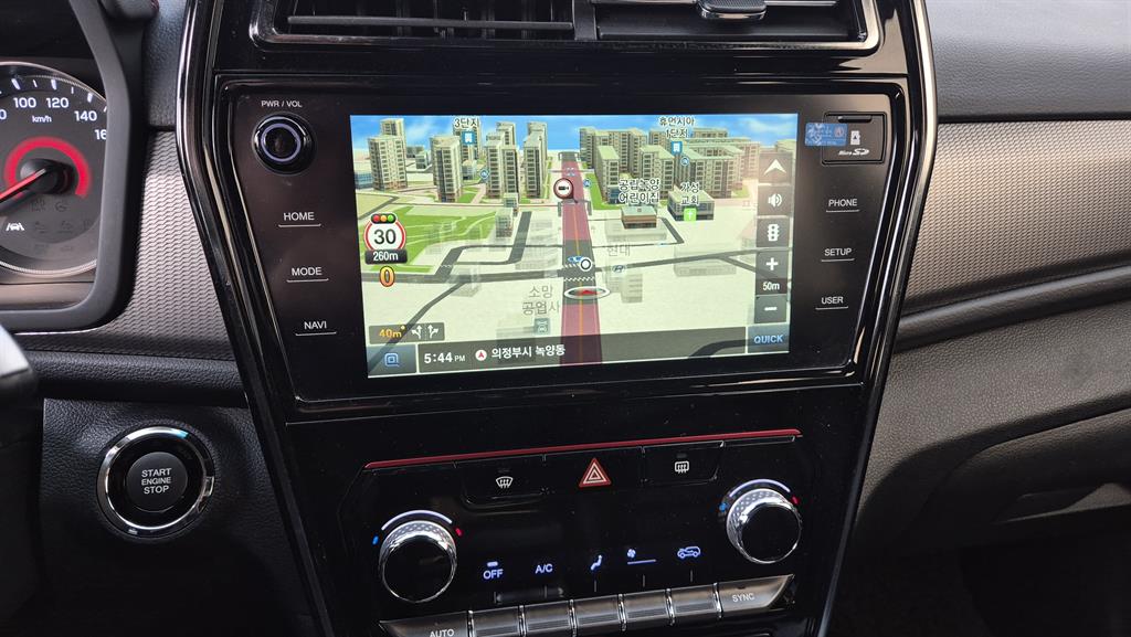 Ssangyong Tivoli - Vista 5