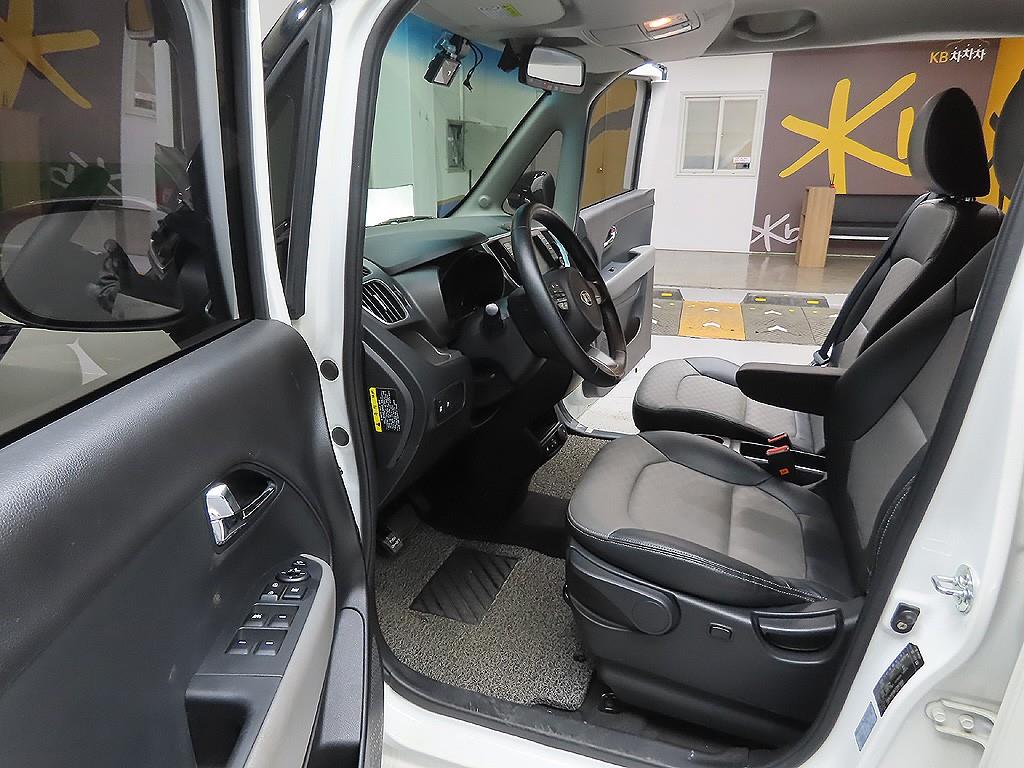 KIA Ray 2018 Blanco - Importación desde Corea - HF Imports Iquique - Foto 8