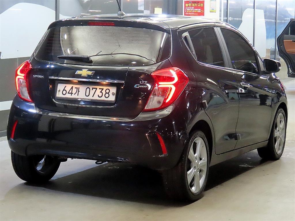 Chevrolet Spark - Vista 4