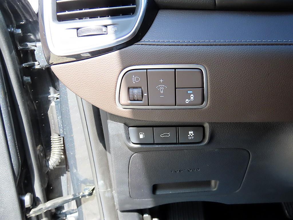 HYUNDAI Grandeur - Vista 12