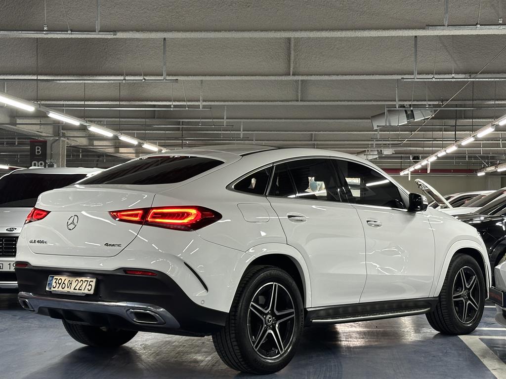 Mercedes Benz GLE Class - Vista 4