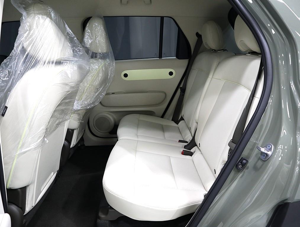 HYUNDAI Casper - Vista 10