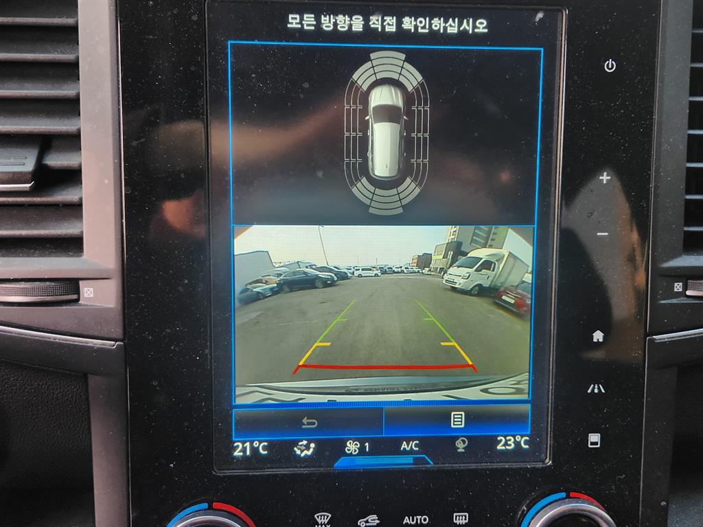 SAMSUNG QM6 - Vista 12