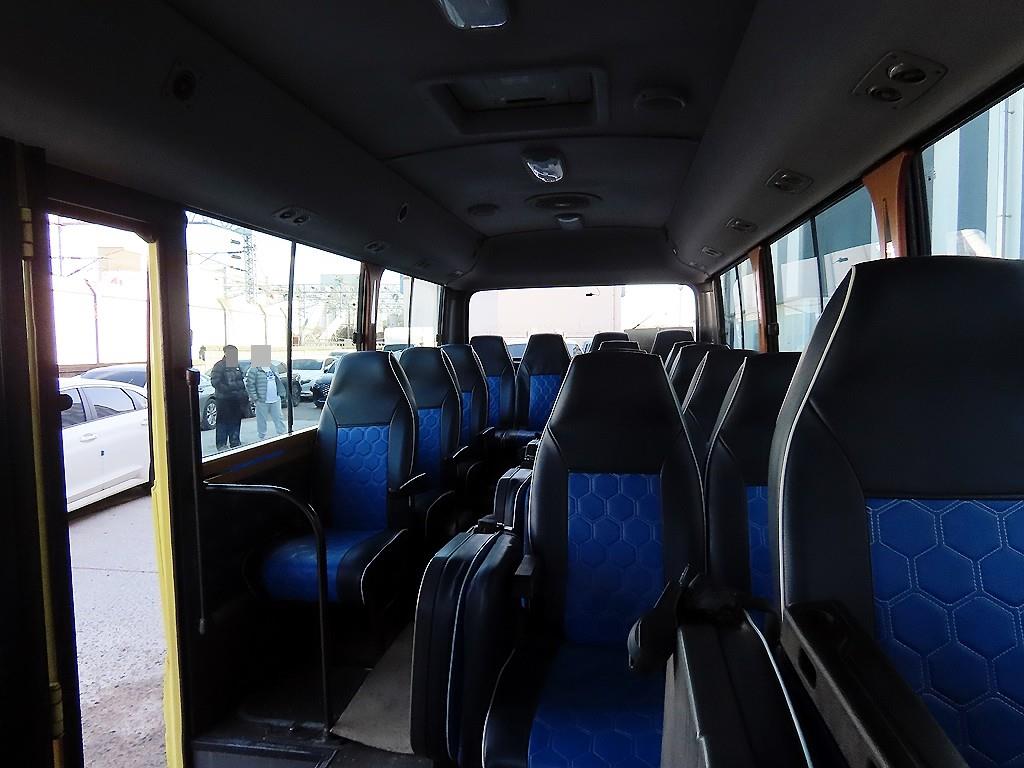 medium and large bus Hyundai bus - Vista 8