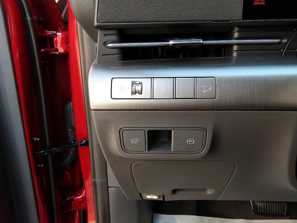 HYUNDAI Kona - Vista 11