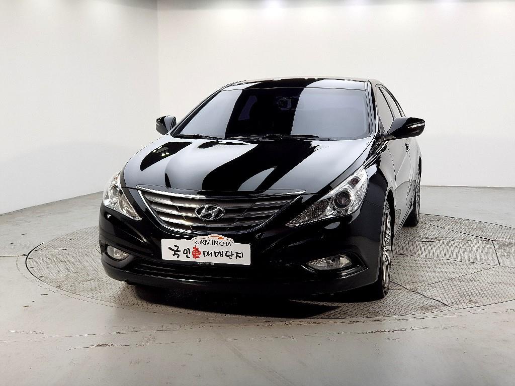 HYUNDAI Sonata - Vista 2