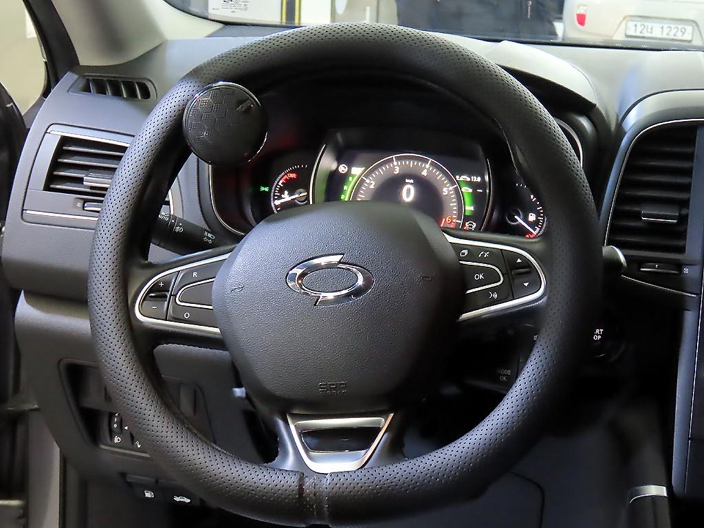 SAMSUNG QM6 - Vista 8