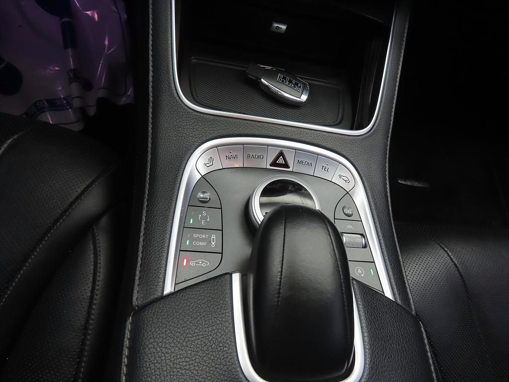 Mercedes Benz S Class - Vista 11