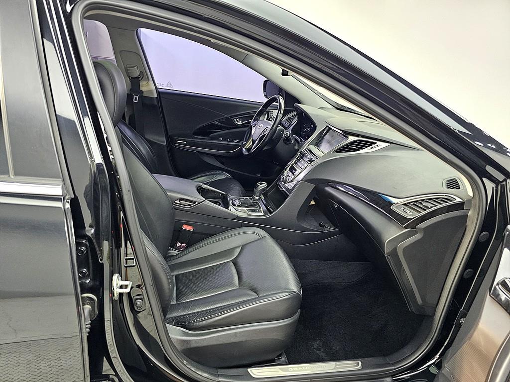 HYUNDAI Grandeur - Vista 10