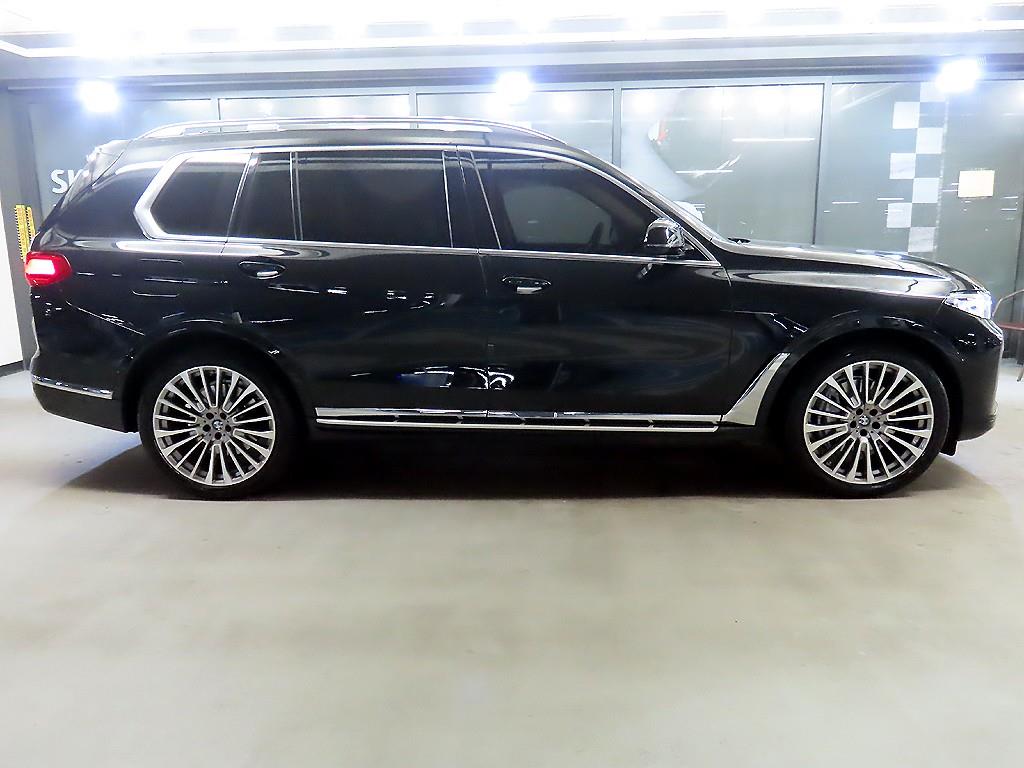 BMW X7 - Vista 3