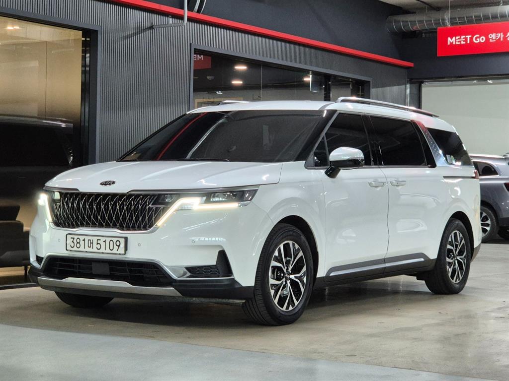 KIA Carnival 2021 Blanco - Importación desde Corea - HF Imports Iquique - Foto 1