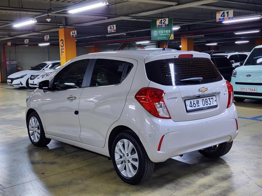 Chevrolet Spark - Vista 4