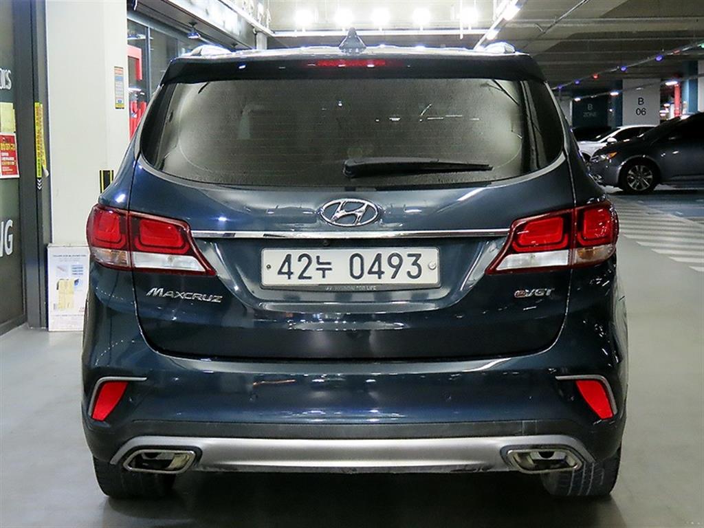 HYUNDAI Maxcruz - Vista 5