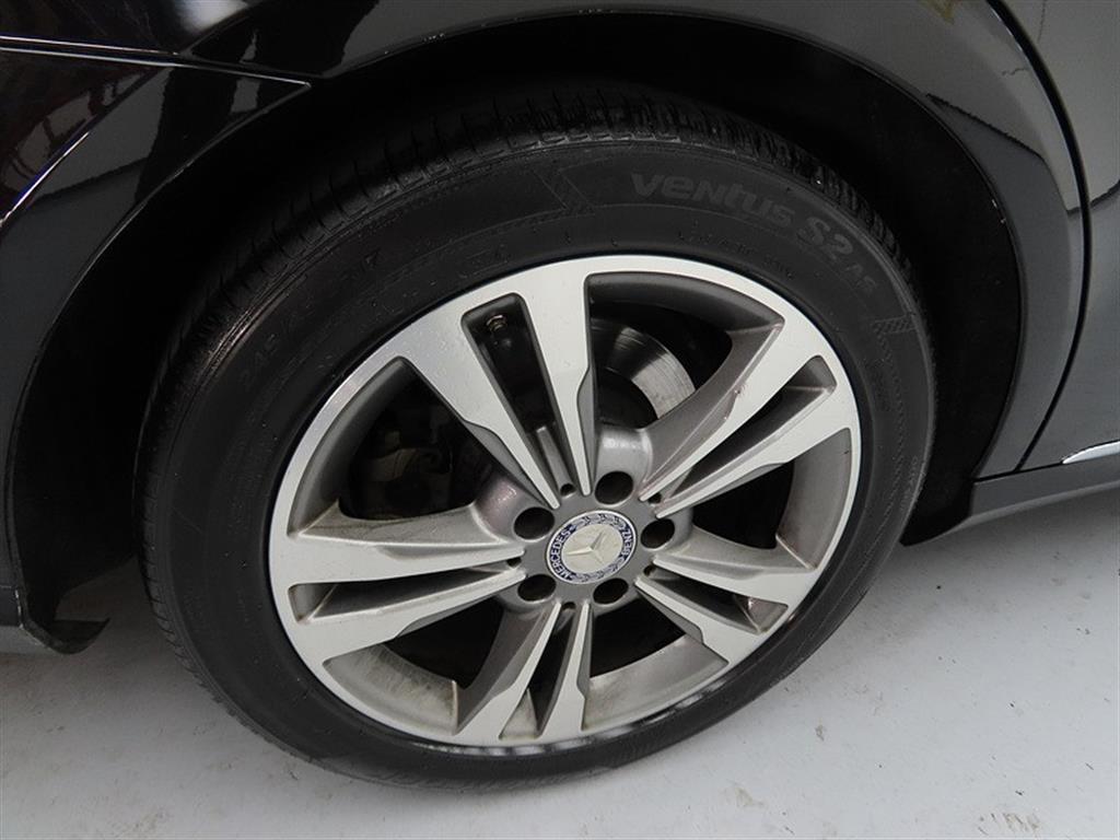 Mercedes Benz E class 2014 Negro - Importación desde Corea - HF Imports Iquique - Foto 20