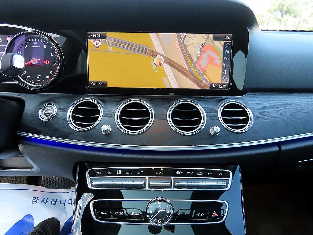 Mercedes Benz E class 2018 Negro - Importación desde Corea - HF Imports Iquique - Foto 14