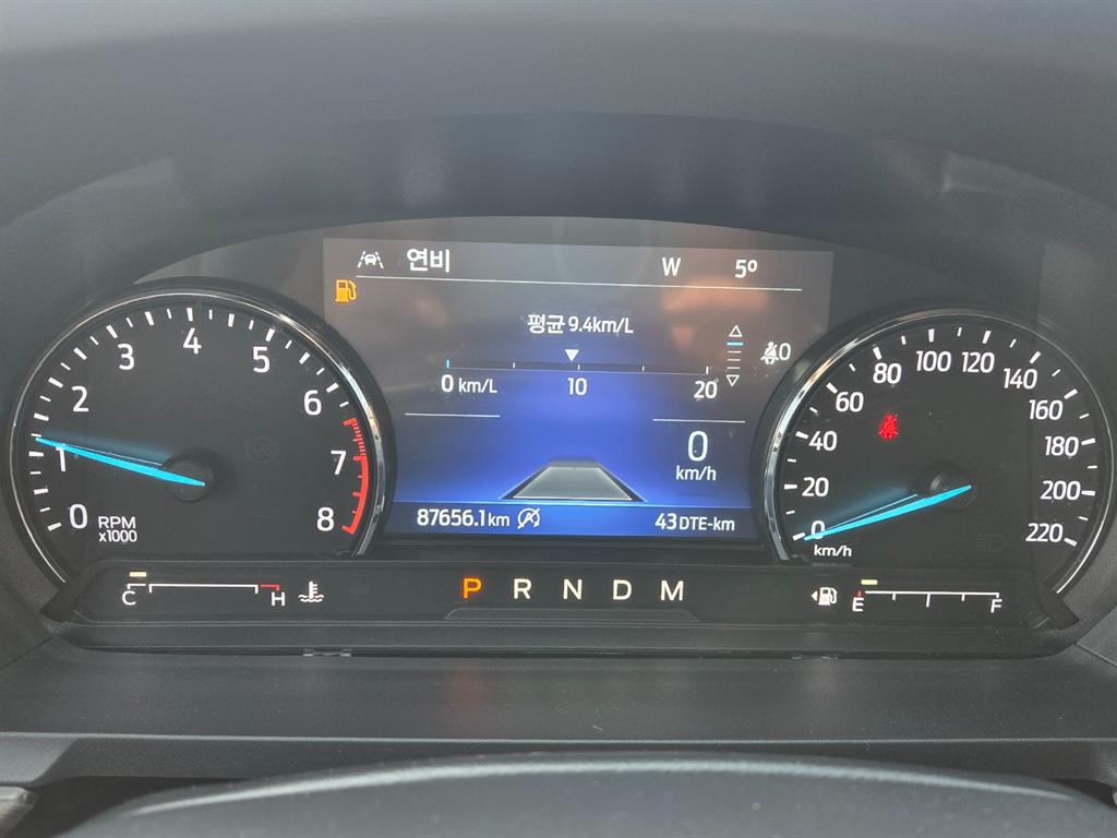 Ford Explorer - Vista 5