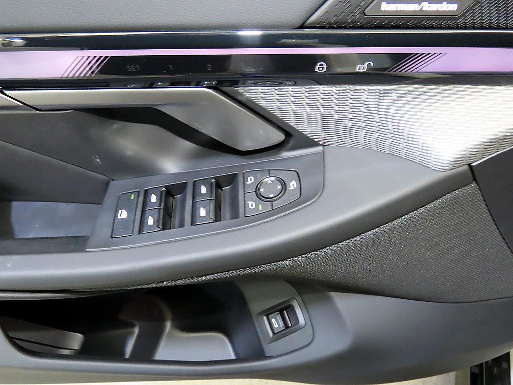 BMW 5 Series 2025 - Importación desde Corea - HF Imports Iquique - Foto 13