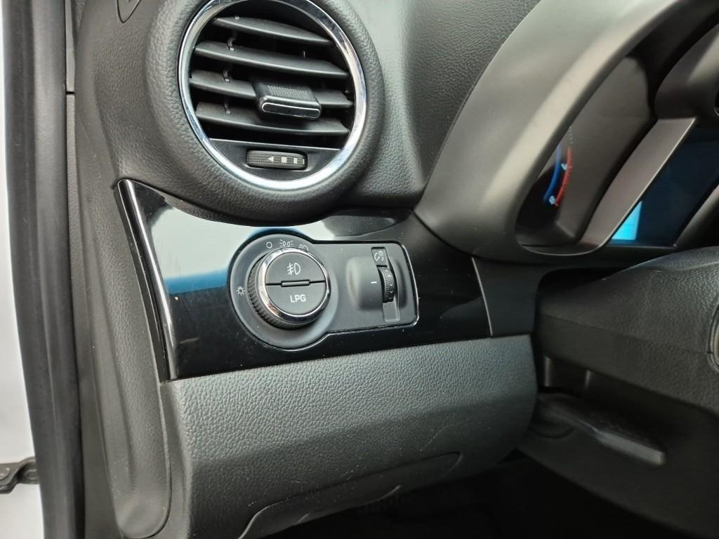 Chevrolet Orlando 2013 Blanco - Importación desde Corea - HF Imports Iquique - Foto 15