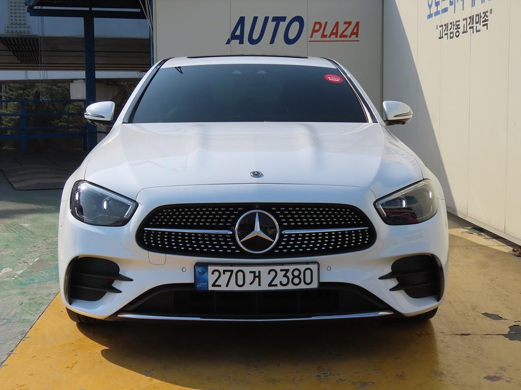 Mercedes Benz E class - Vista 2