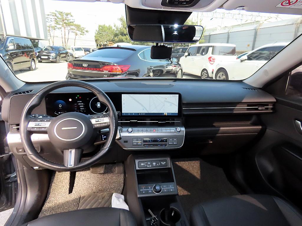 HYUNDAI Kona - Vista 7