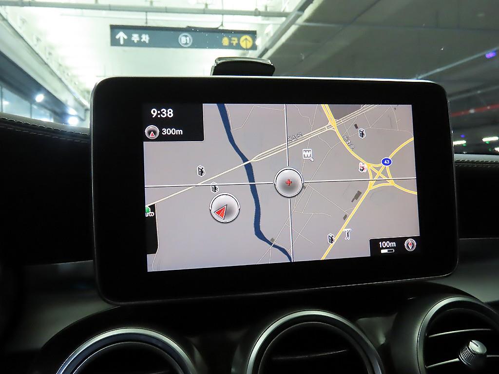 Mercedes Benz C Class 2018 Blanco - Importación desde Corea - HF Imports Iquique - Foto 13