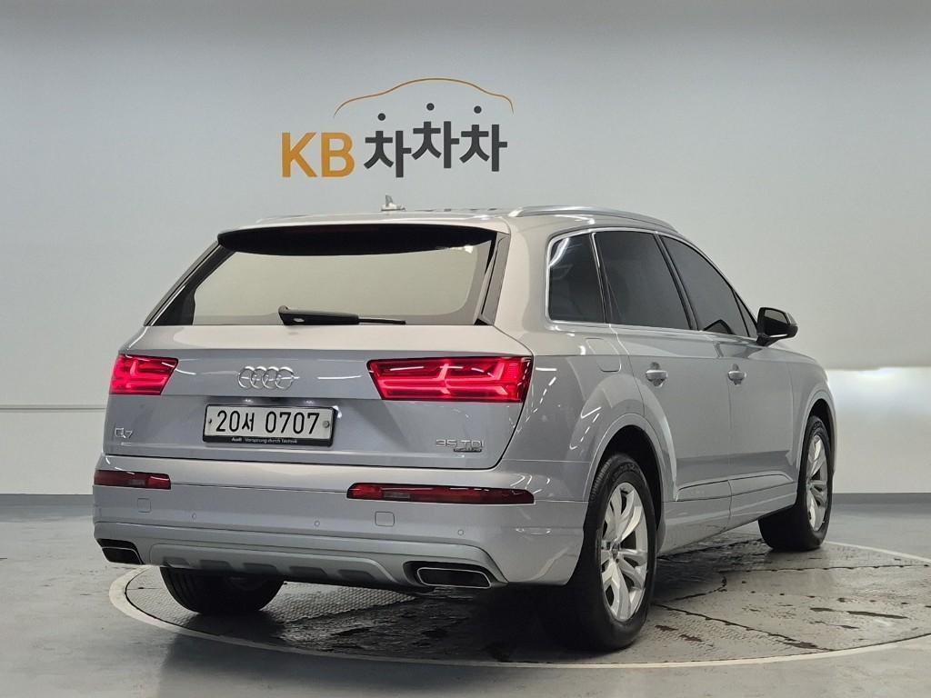 Audi Q7 - Vista 4
